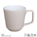 Caneca da faiança 12oz dentro do cinza exterior branco com punho quadrado